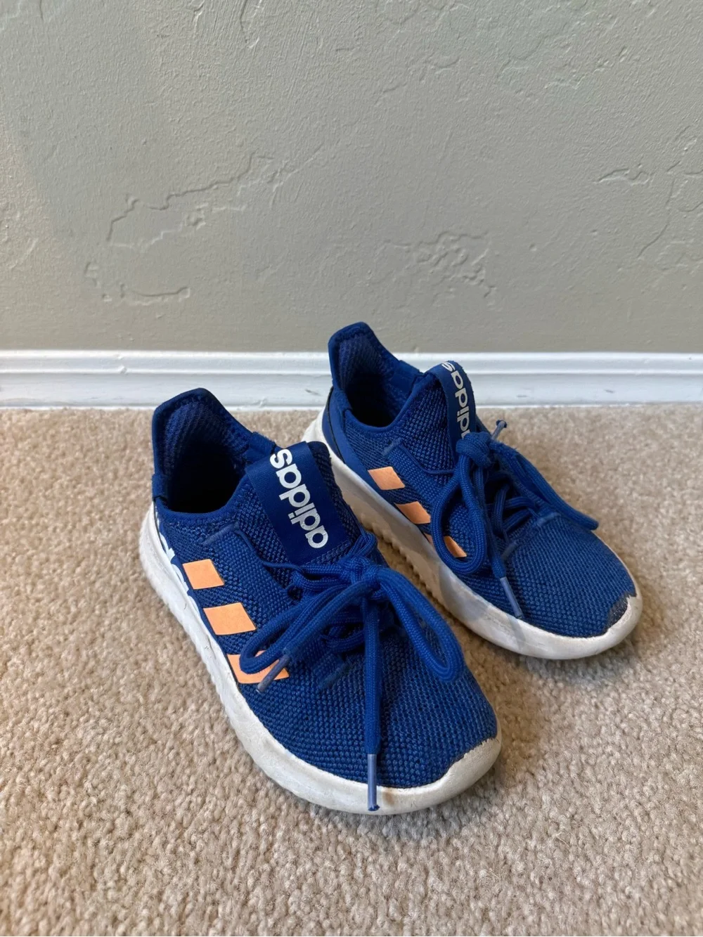 adidas pairs sneakers codition